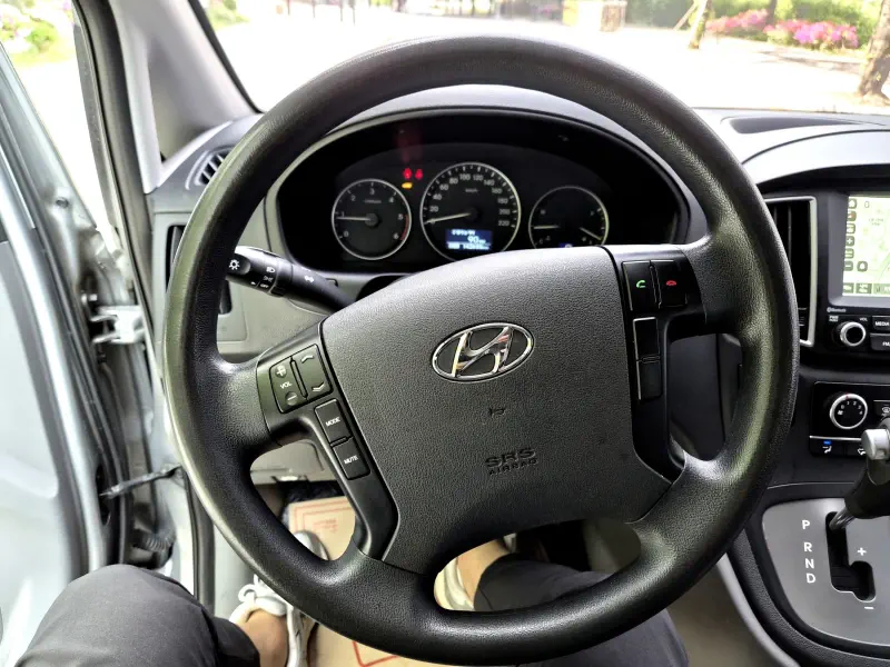Hyundai Grand Starex