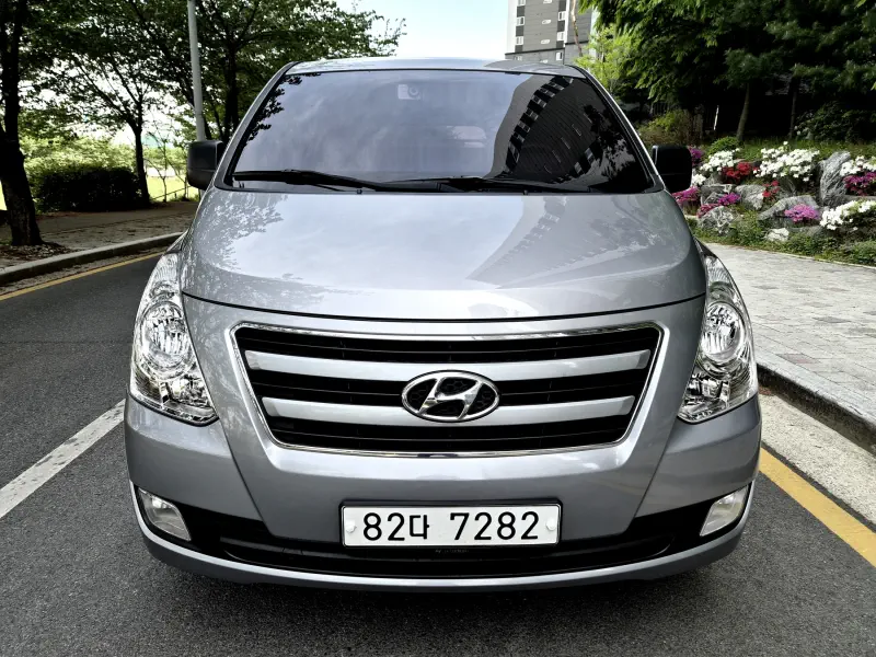 Hyundai Grand Starex