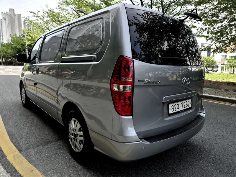 Hyundai Grand Starex