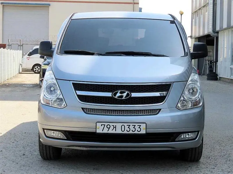 Hyundai Grand Starex