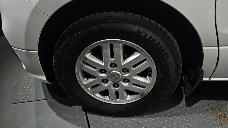 Hyundai Grand Starex