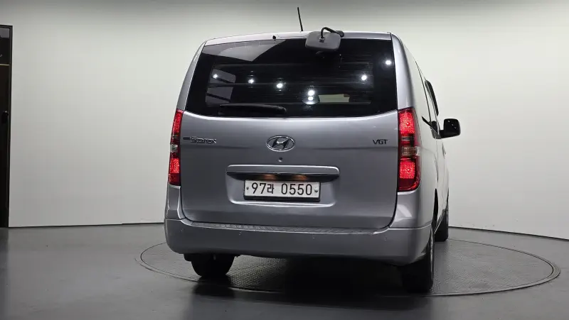 Hyundai Grand Starex