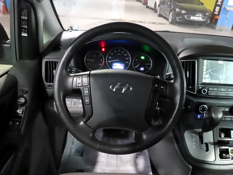 Hyundai Grand Starex
