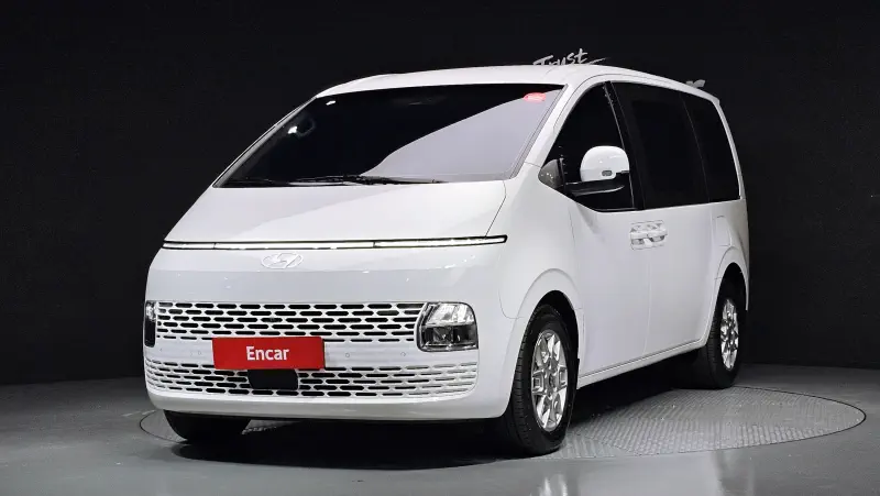 Hyundai Staria