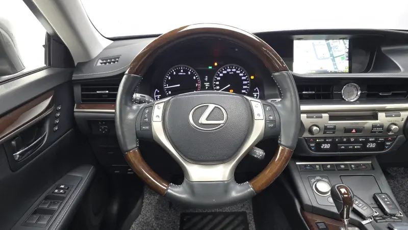 Lexus ES350