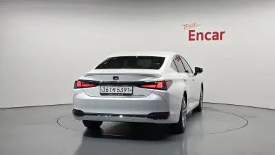 Lexus ES300h