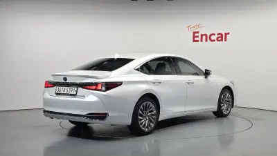 Lexus ES300h