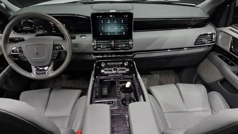 Lincoln Navigator