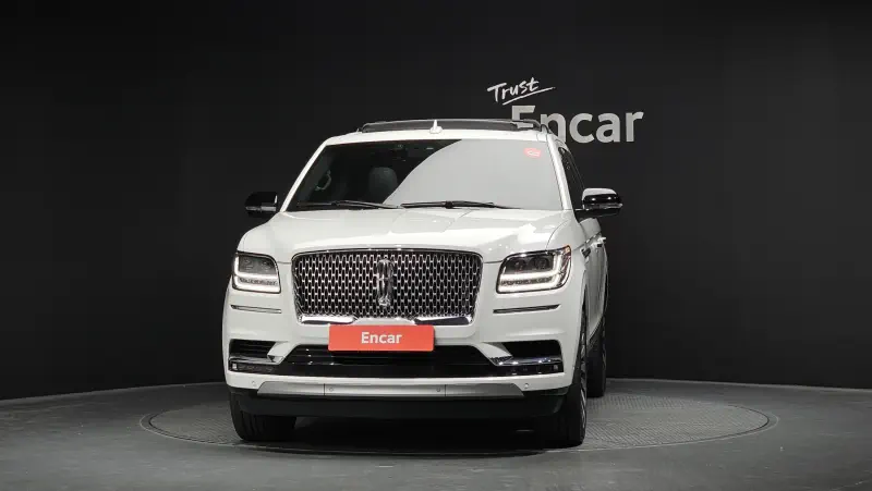 Lincoln Navigator