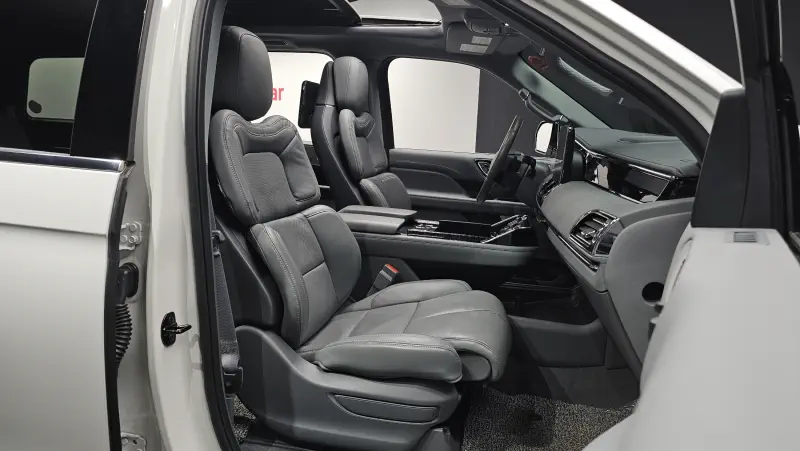 Lincoln Navigator
