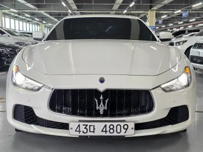 Maserati GHIBLI