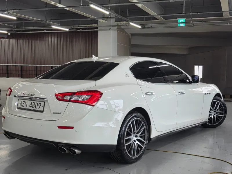 Maserati Ghibli