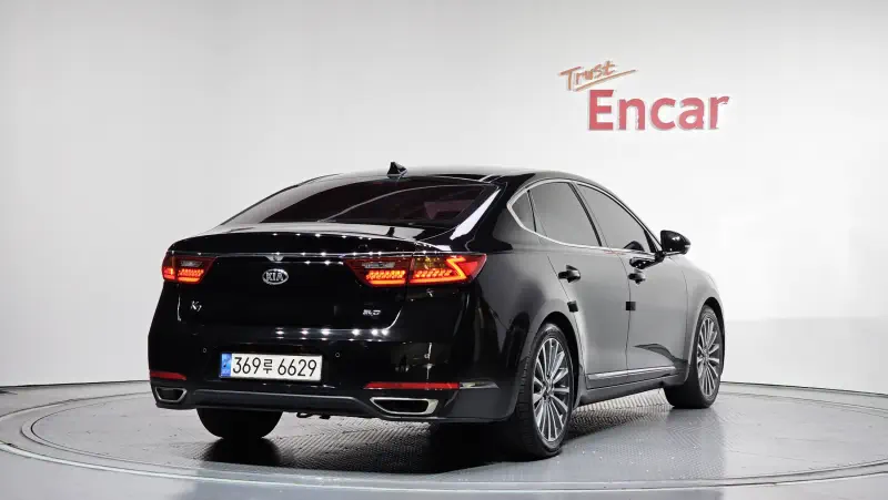 Kia K7