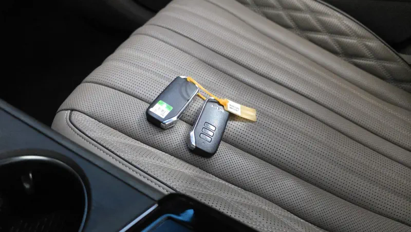 Kia K8