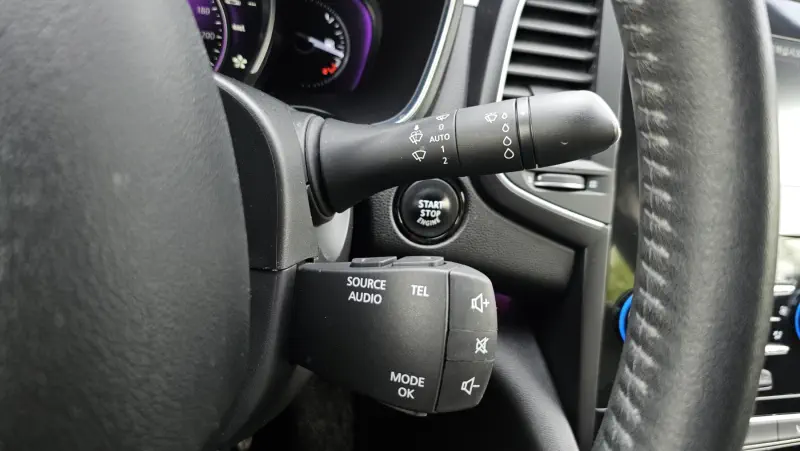 Renault SM6