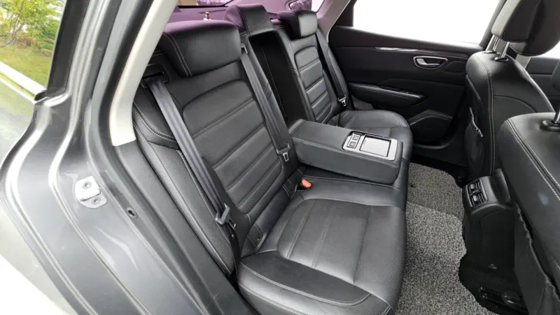 Renault SM6