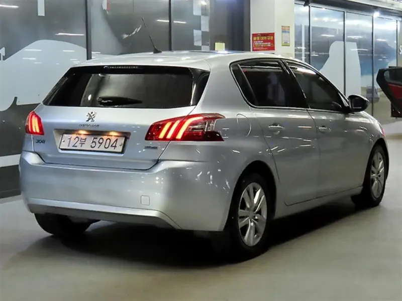 Peugeot 308