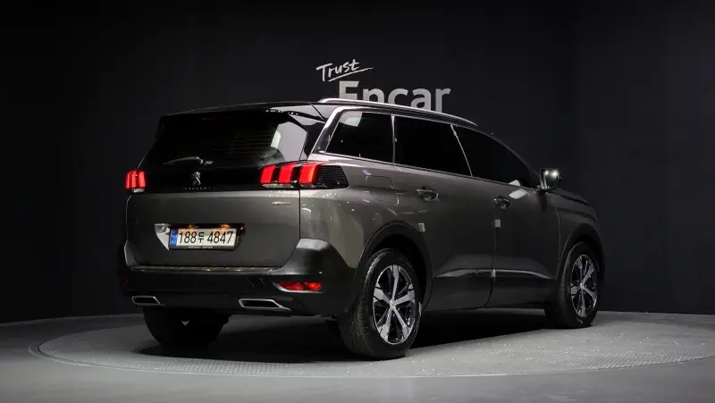 Peugeot 5008