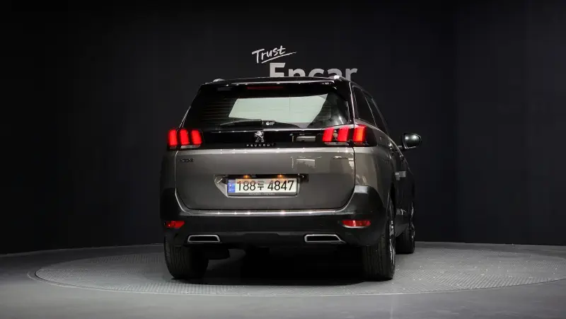 Peugeot 5008
