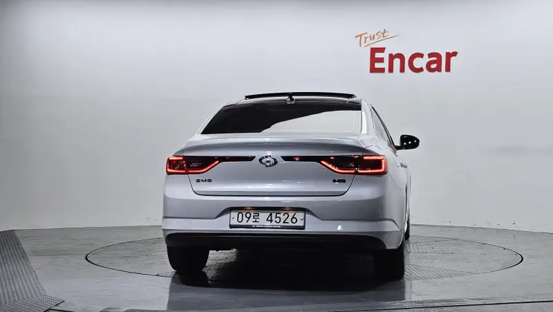 Renault Samsung SM6