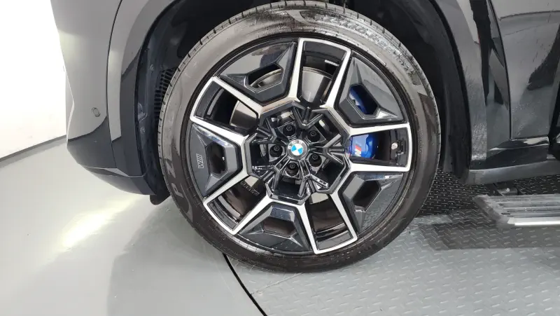 BMW XM