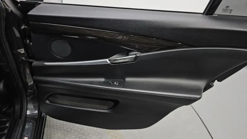 BMW 5-Series Gran Turismo