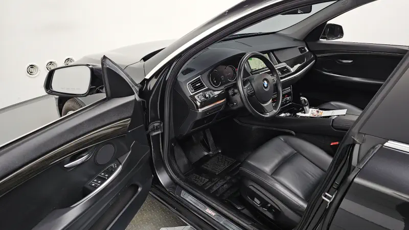 BMW 5-Series Gran Turismo