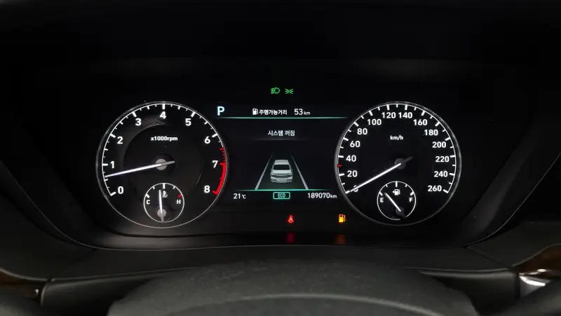 Genesis G90