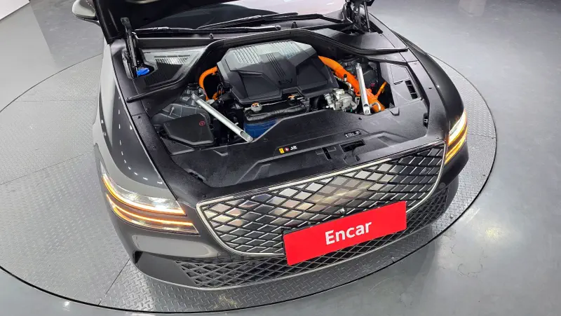 Genesis Electrified G80