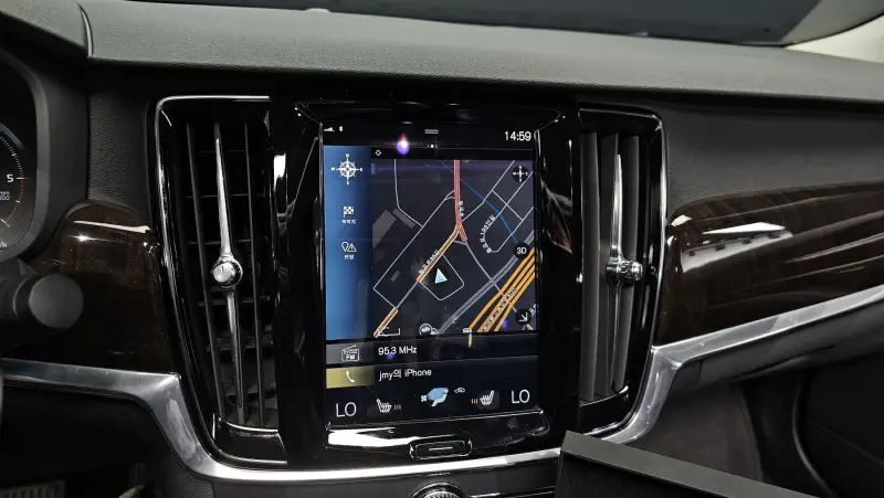 Volvo S90