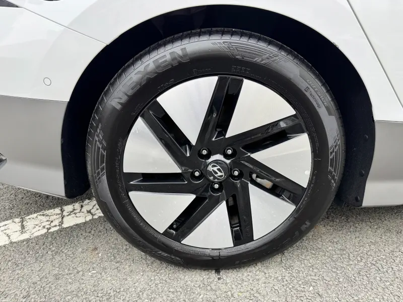 Hyundai Ioniq 6