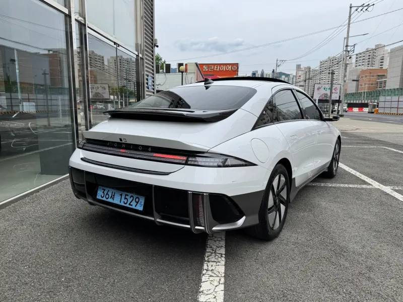 Hyundai Ioniq 6