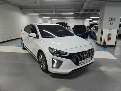 Hyundai Ioniq
