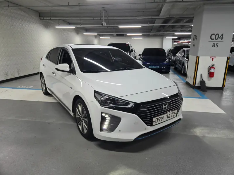 Hyundai Ioniq
