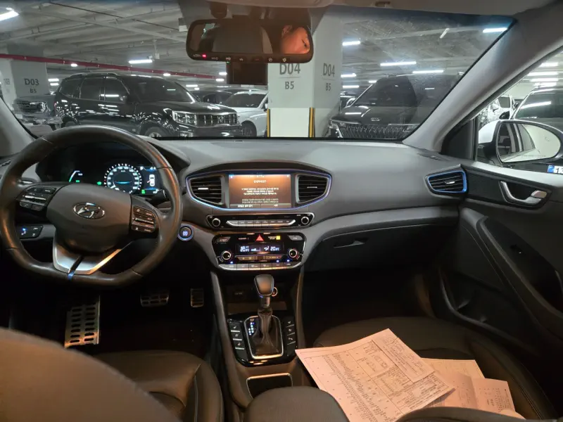 Hyundai Ioniq