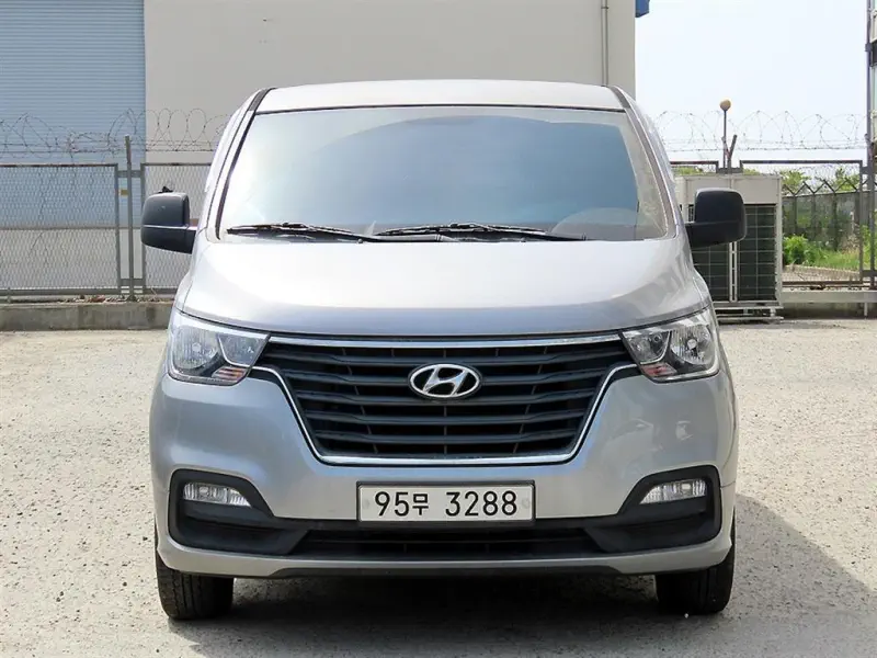 Hyundai Grand Starex