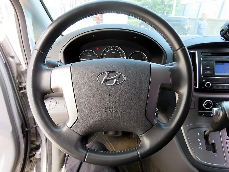 Hyundai Grand Starex