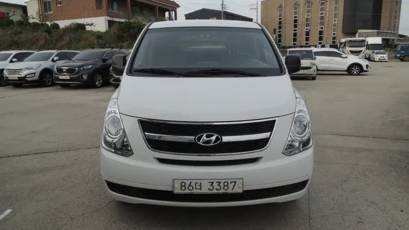 Hyundai Grand Starex