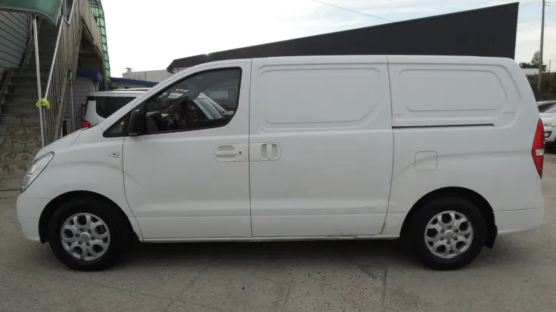 Hyundai Grand Starex
