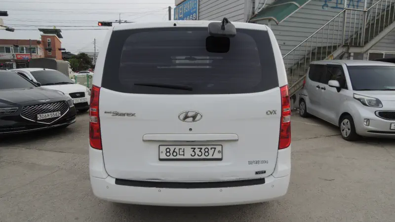 Hyundai Grand Starex