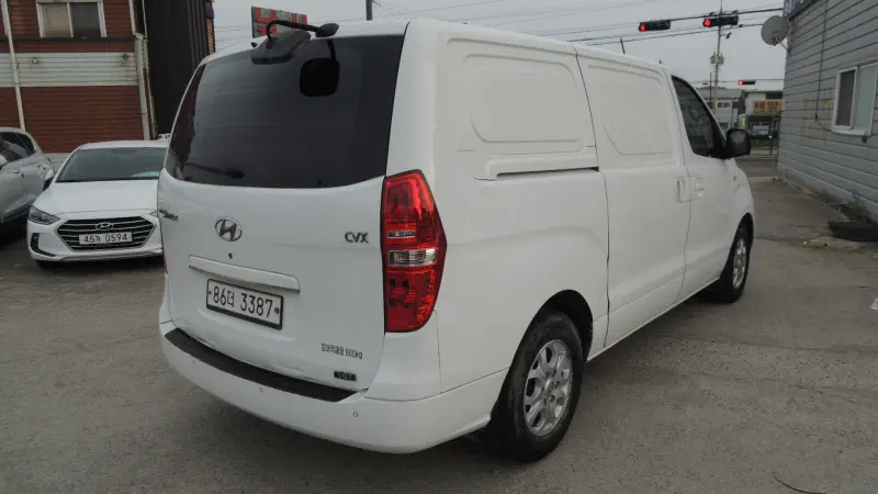 Hyundai Grand Starex