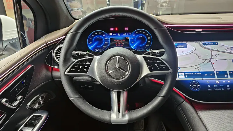 Mercedes-Benz EQE