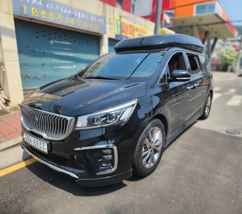 Kia Carnival
