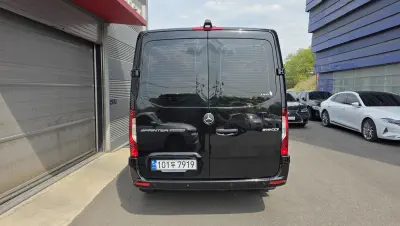 Mercedes-Benz Sprinter