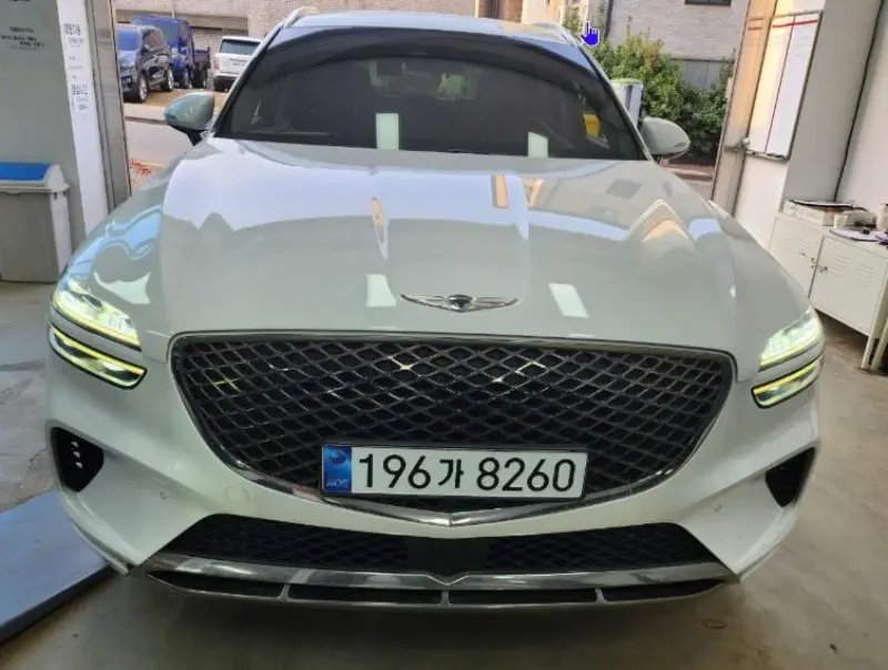 Genesis GV70