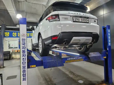 Land Rover RANGE ROVER SPORT