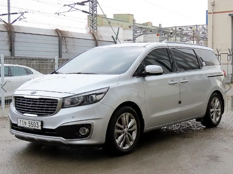 Kia Carnival