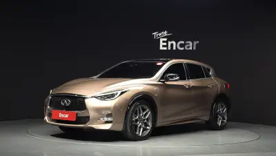 Infiniti Q30