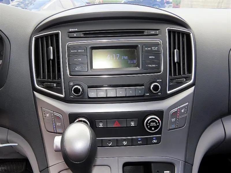 Hyundai Grand Starex
