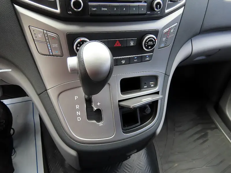 Hyundai Grand Starex